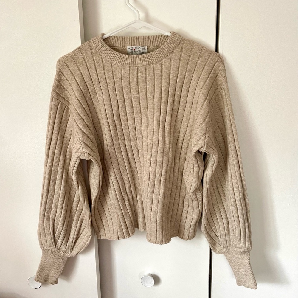 NWOT Cozy Ribbed Knit Sweater Neutral Bell Sleeves Classic